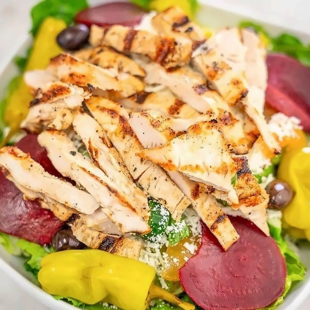 GRILLED CHICKEN SALAD